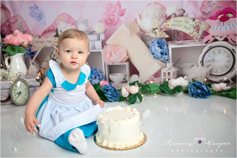 Alice in "Onederland" theme birthday cake smash